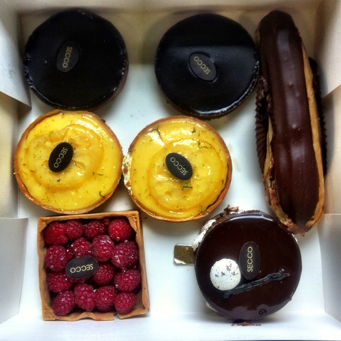 must-eat foods in paris
