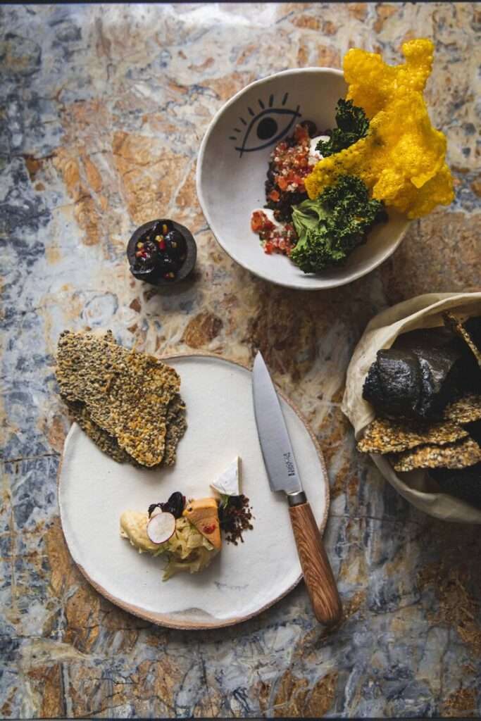 32 Essential Vegan and Vegetarian Restaurants in Paris 2025